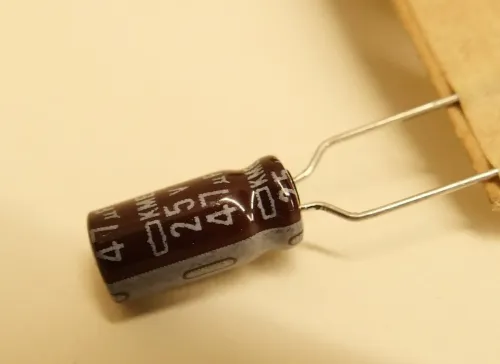 Capacitor 47uf 25v -pack of 10